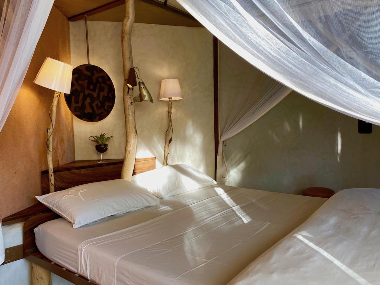 Bakuba Lodge - Le Petit Hotel Du Voyageur Ankilibe ภายนอก รูปภาพ
